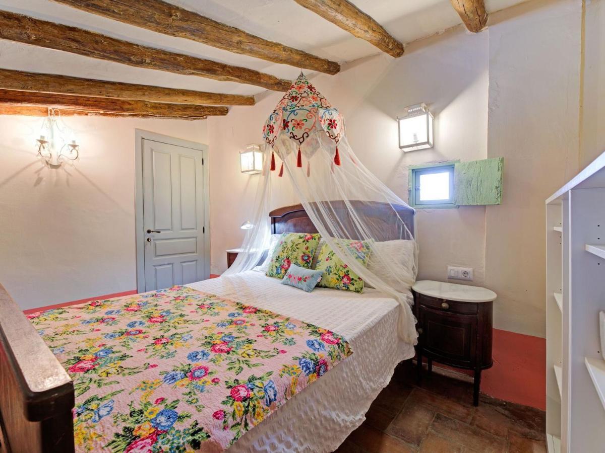 Lively Holiday Home In Fraga With Private Pool Dış mekan fotoğraf