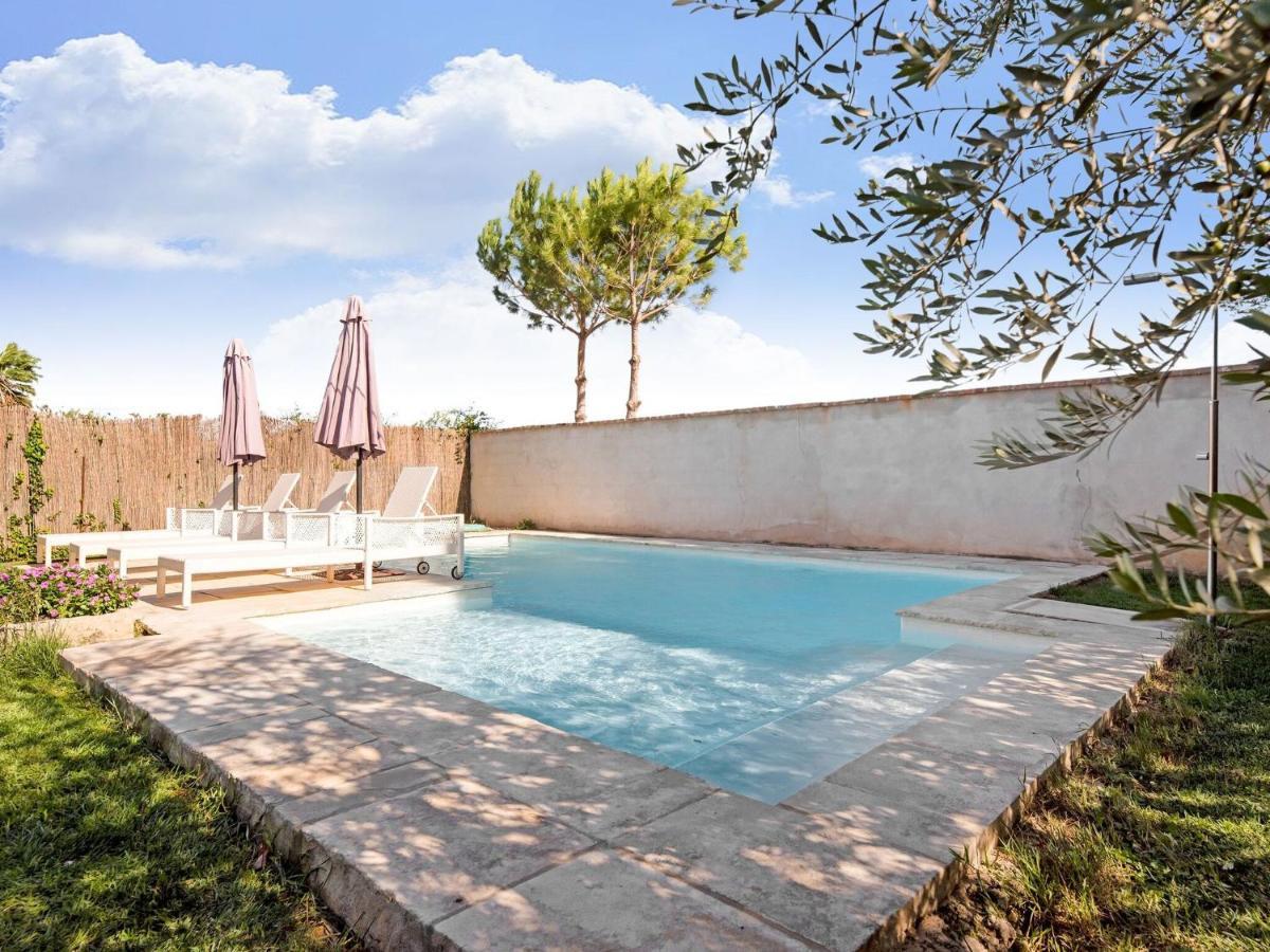Lively Holiday Home In Fraga With Private Pool Dış mekan fotoğraf