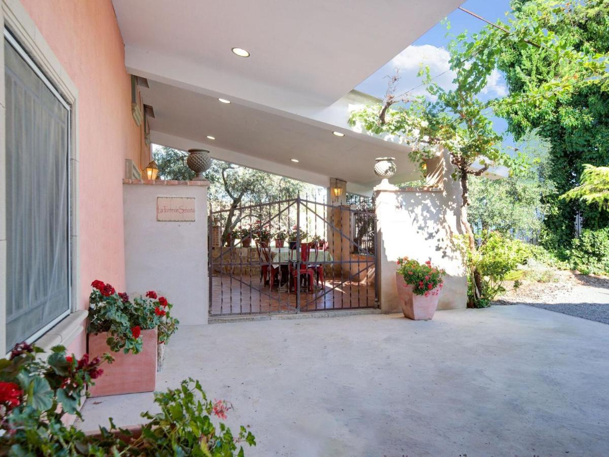Lively Holiday Home In Fraga With Private Pool Dış mekan fotoğraf